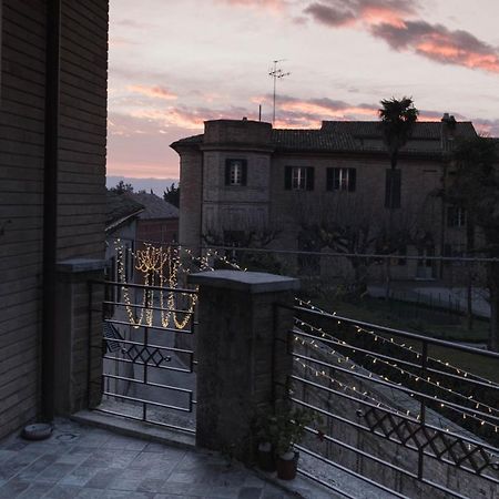 Terrazza Sull'Infinito Bed & Breakfast Реканати Екстериор снимка